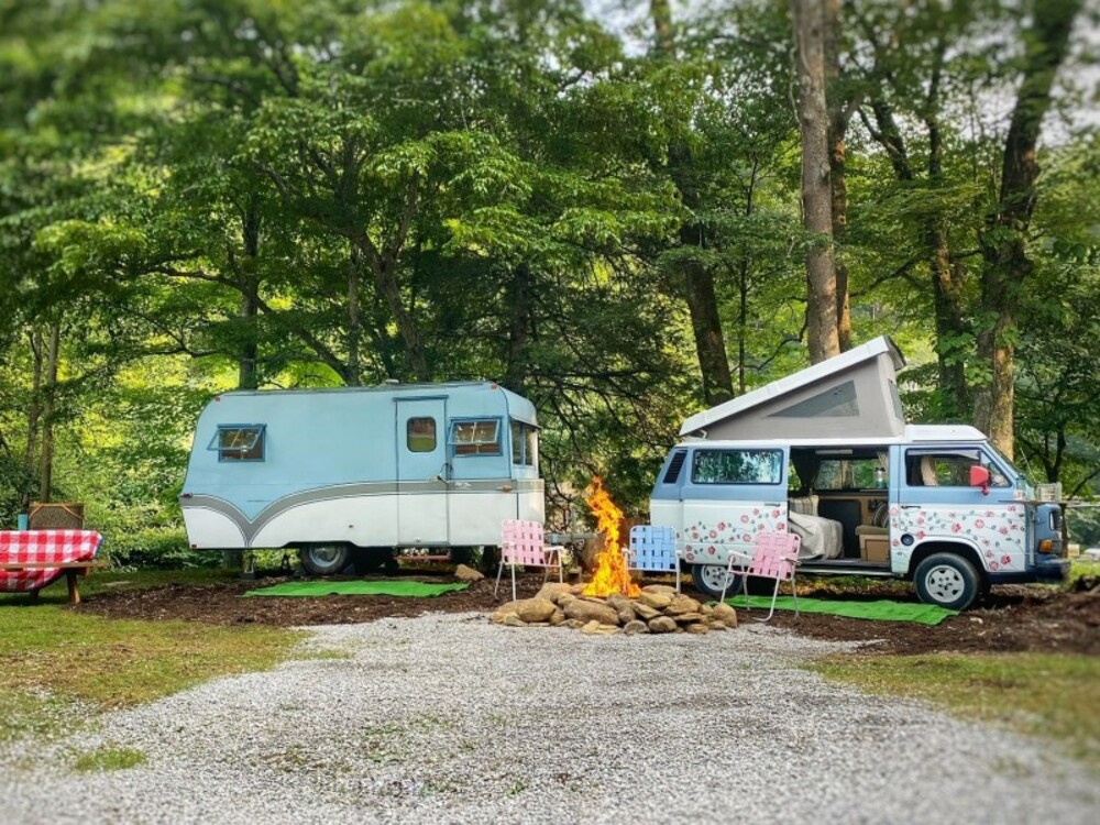 Vintage campers at Camp Holly